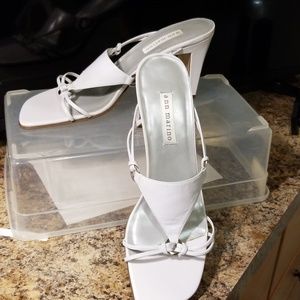 Ann Marino never worn white size 9 sandal